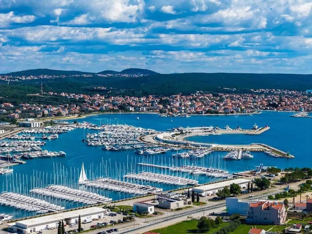 Apartmani Svitlana Sukošan